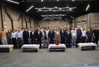 Akademi ve İş Dünyası Tatvan’da Gençler İçin Bir Araya Geldi