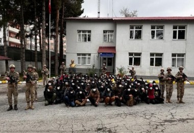 Bitlis’te 130 Düzensiz Göçmen Yakalandı