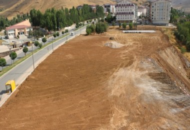 Bitlis’te Millet Bahçesi Yapım Çalışmalar Devam Ediyor