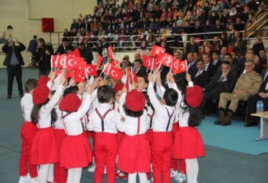 Bitlis’te 23 Nisan kutlaması yapıldı