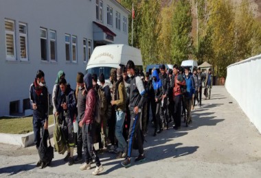 Tatvan’da 48 Göçmen Yakalandı