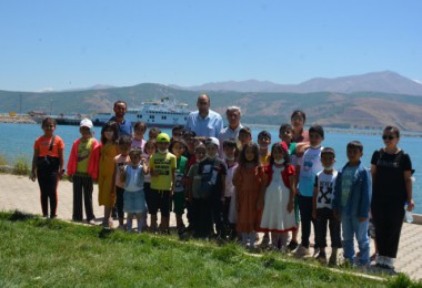 İlkokul Öğrencilerinin Feribot Ziyareti