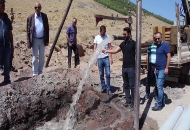 Tatvan’daki köylerin içme suyu sorunu kalmadı