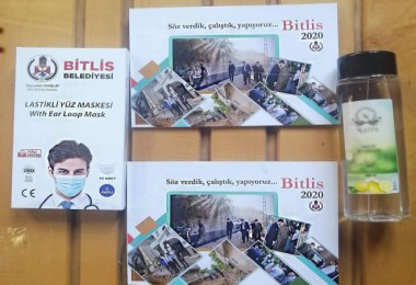 Bitlis Belediyesi’nin Faaliyet Dergisi, Esnaf ve Vatandaşlara Dağıtıldı