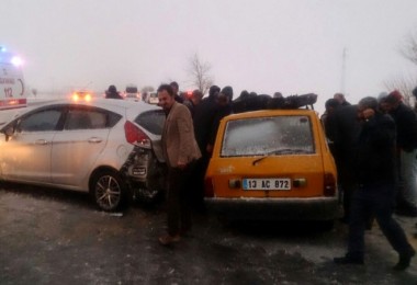 Bitlis’te meydana gelen trafik kazasında 2 kişi yaralı