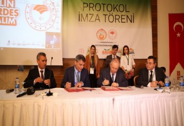 Tatvan ile Kumluca ilçeleri arasında kardeş ilçe protokolü imzalandı