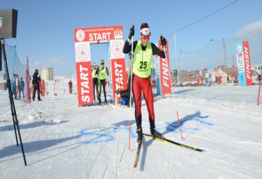 Bitlis’te Kayaklı Koşu Şampiyonası Düzenlendi