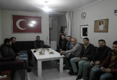 Kaymakam Özkan'dan polis kontrol noktasına çay sohbeti ziyareti