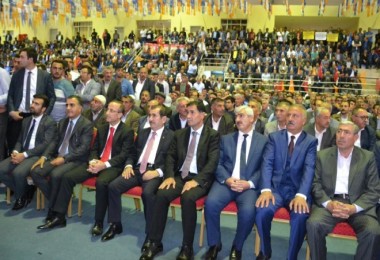 Bitlis’te AK Parti milletvekili aday tanıtım toplantısı düzenlendi