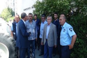Tatvan Belediyesi VEDAŞ binasını mühürledi - Bitlis Bülten