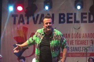 Bülent Serttaş Tatvan’da konser verdi